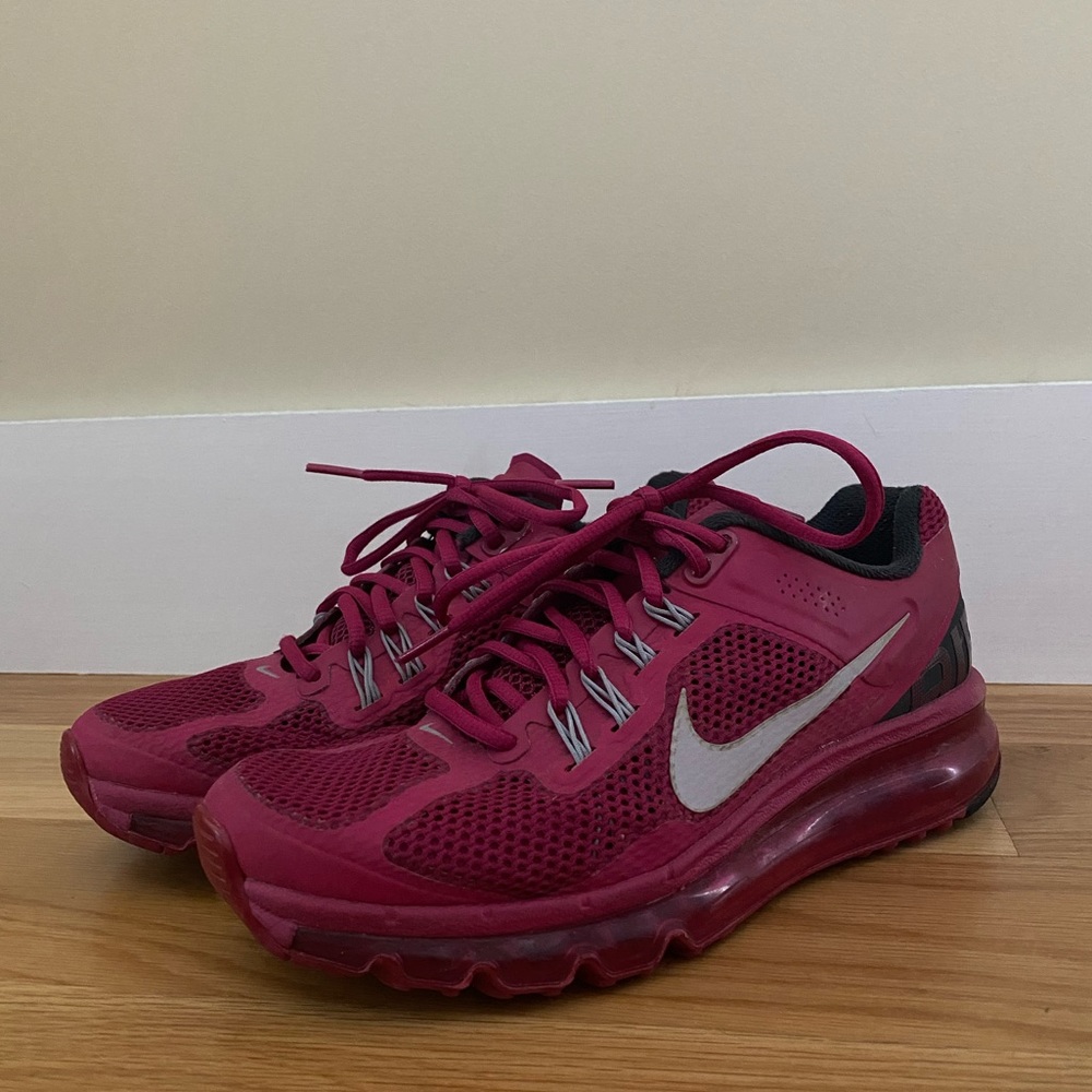 Women’s Nike AirMax Sneakers